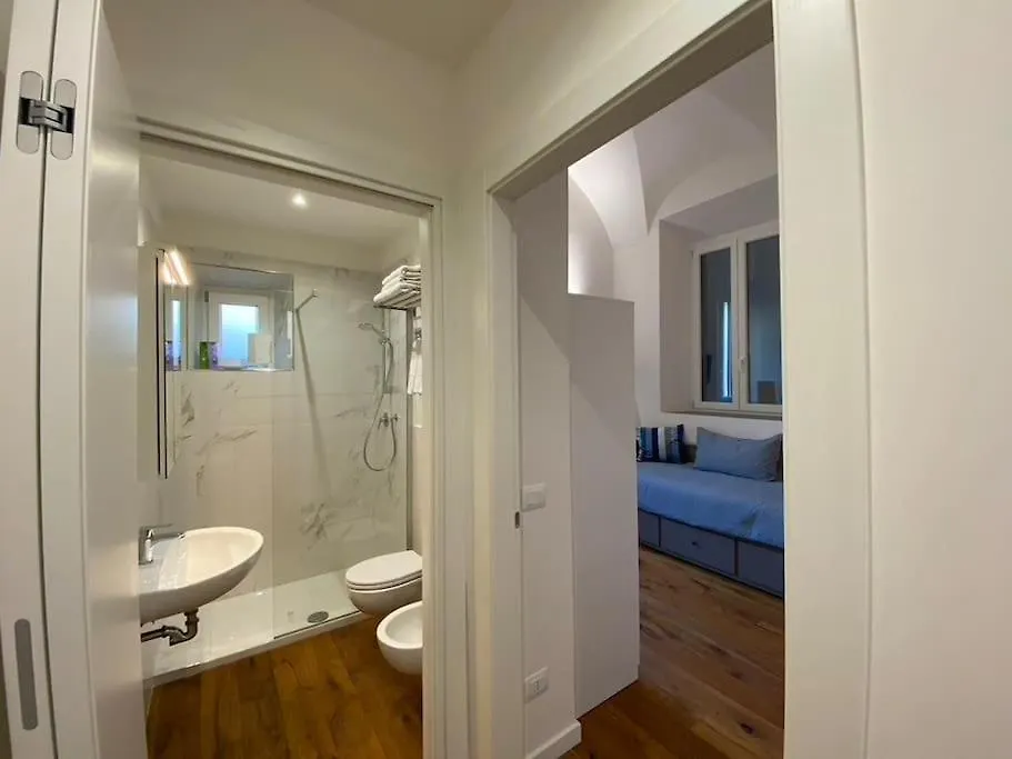 Chic Florence Retreat City Gem